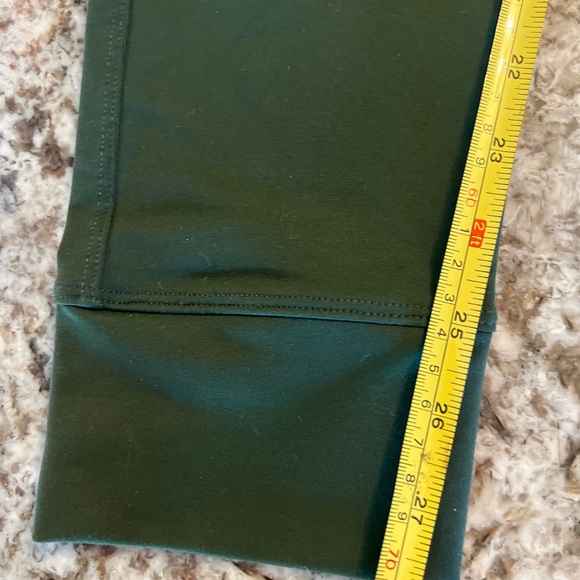 M Victoria’s Secret Love Pink active sport green leggings Jogger pants Medium - Picture 3 of 8